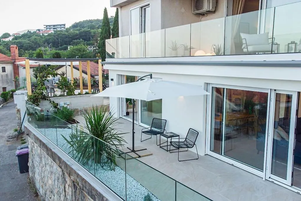 Apartment Starfish With Private Pool And Magnificent Sea View Opatija Kroatien